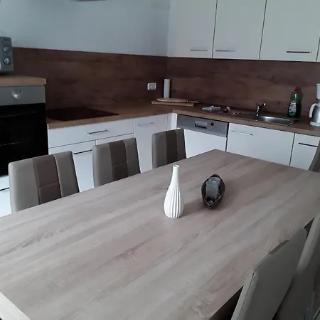 Kaiser בית הארחה 2*