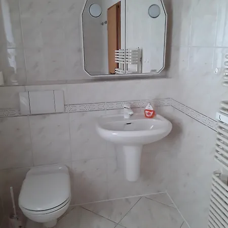 بيت ضيافة Kaiser 2*